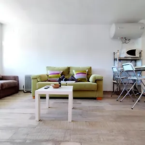 Apartment Arttyfal Con Parking Y Wifi By Surynieve